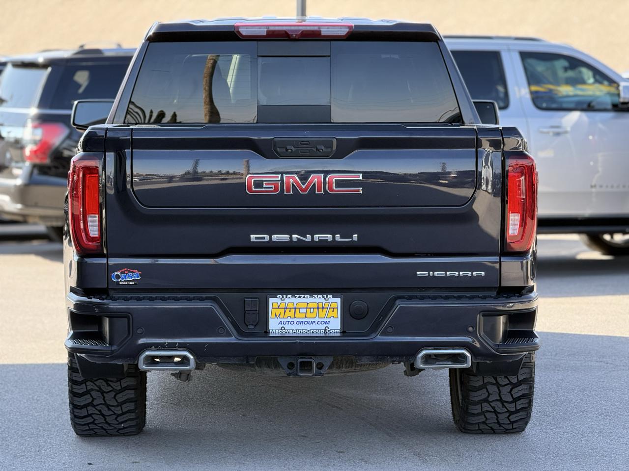 GMC Sierra 1500 4WD Crew Cab 147" Denali 2023