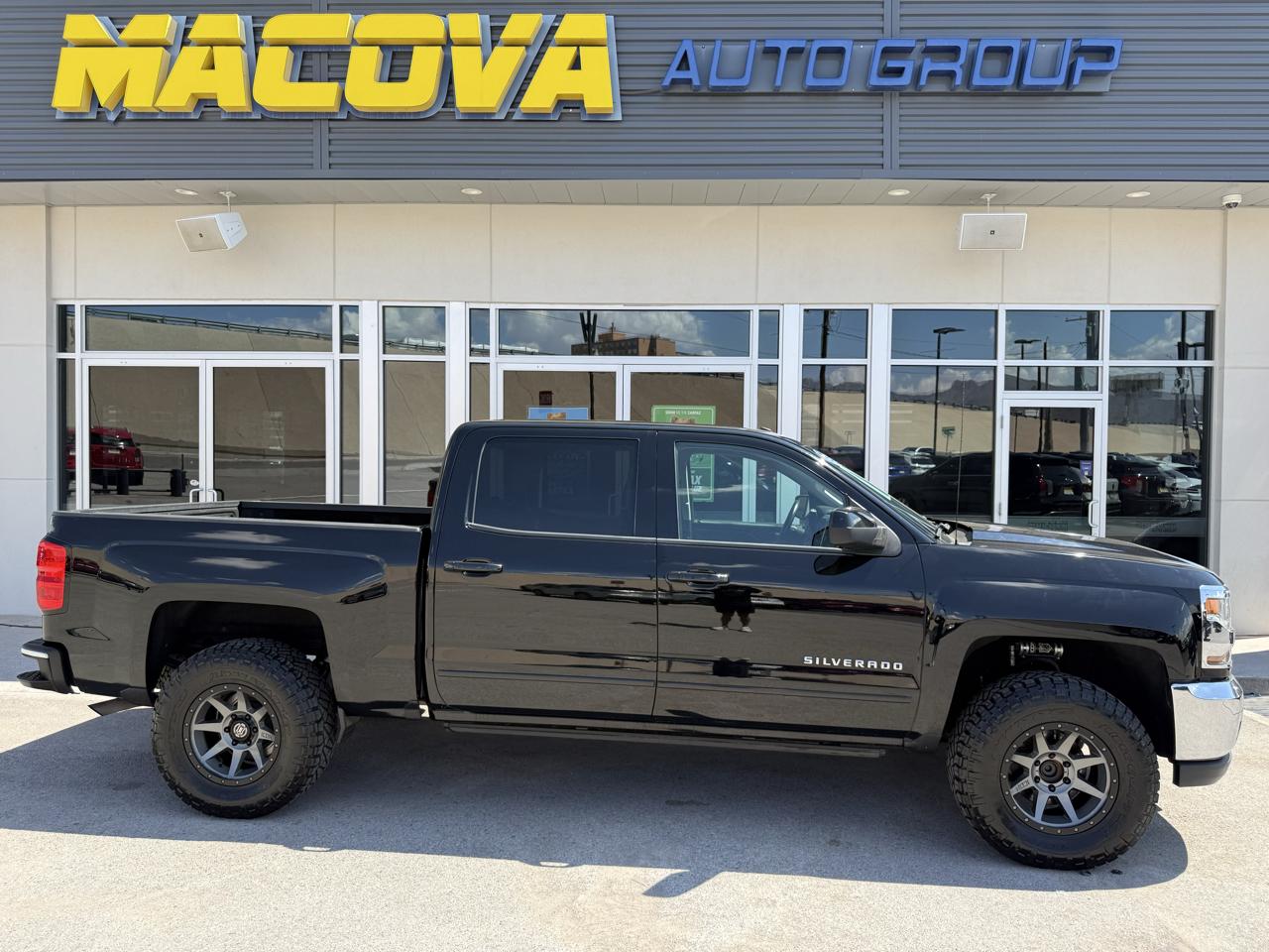 2017 Chevrolet Silverado 1500 2WD Crew Cab 143.5" LT w/1LT