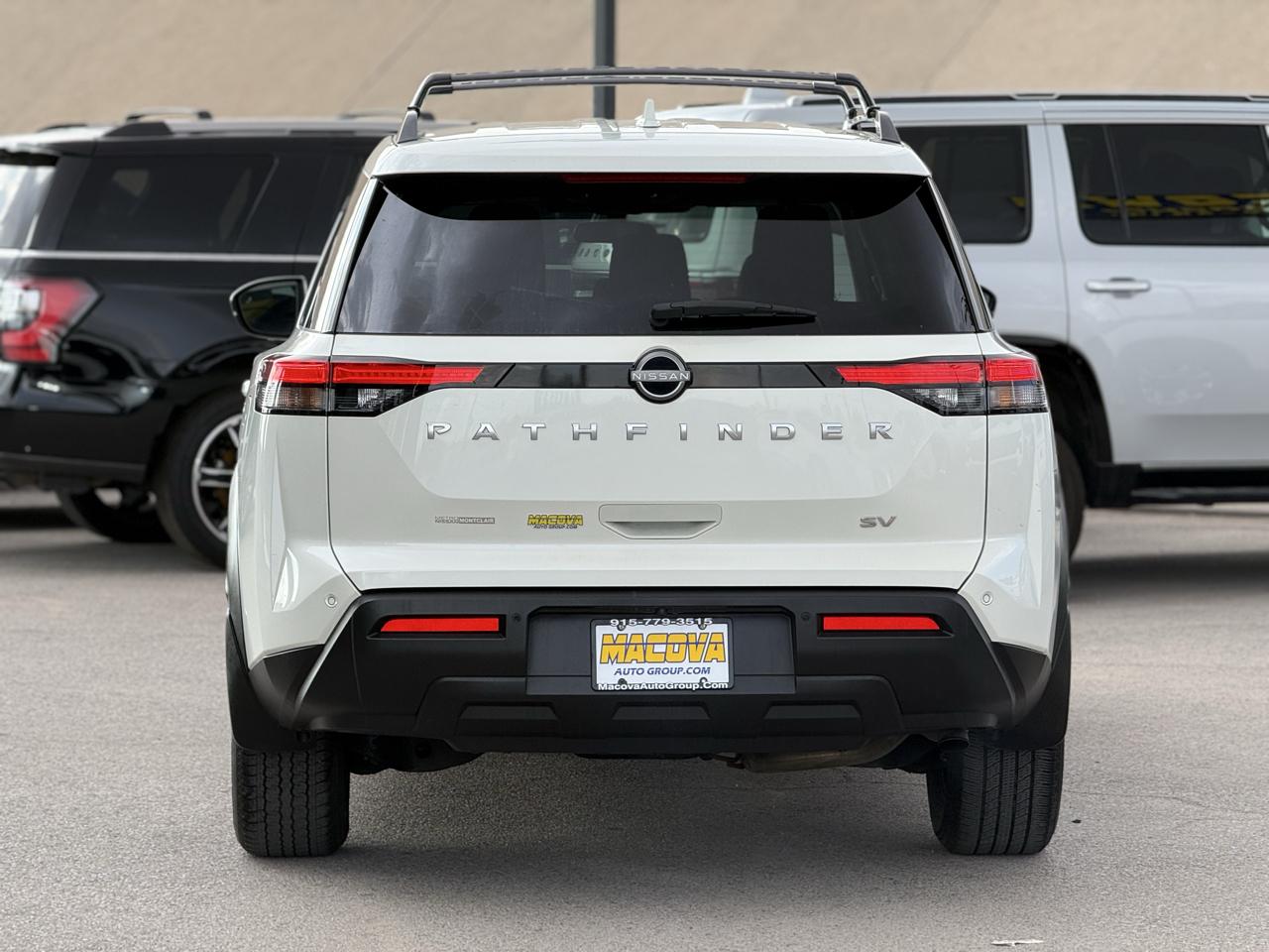 Nissan Pathfinder SV 2WD 2023