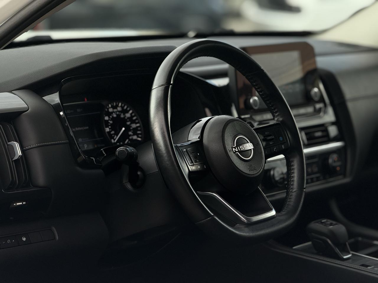 Nissan Pathfinder SV 2WD 2023