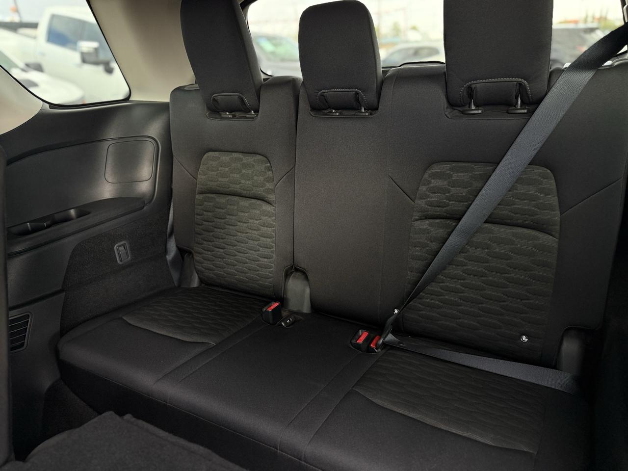 Nissan Pathfinder SV 2WD 2023