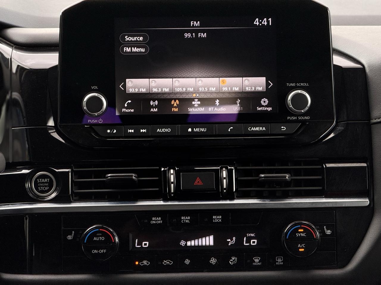 Nissan Pathfinder SV 2WD 2023
