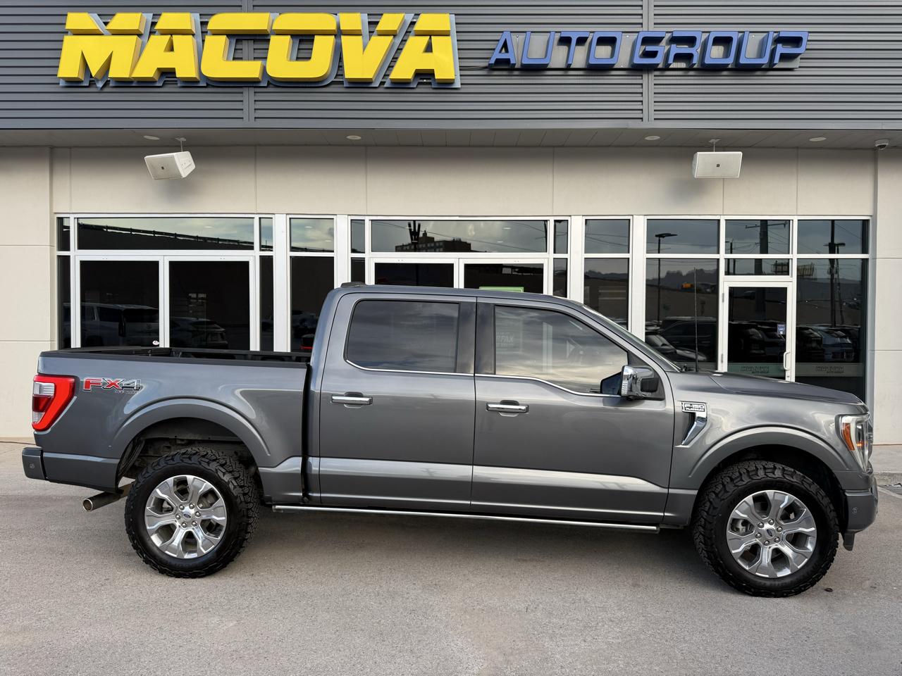 2022 Ford F-150 Platinum 4WD SuperCrew 5.5' Box