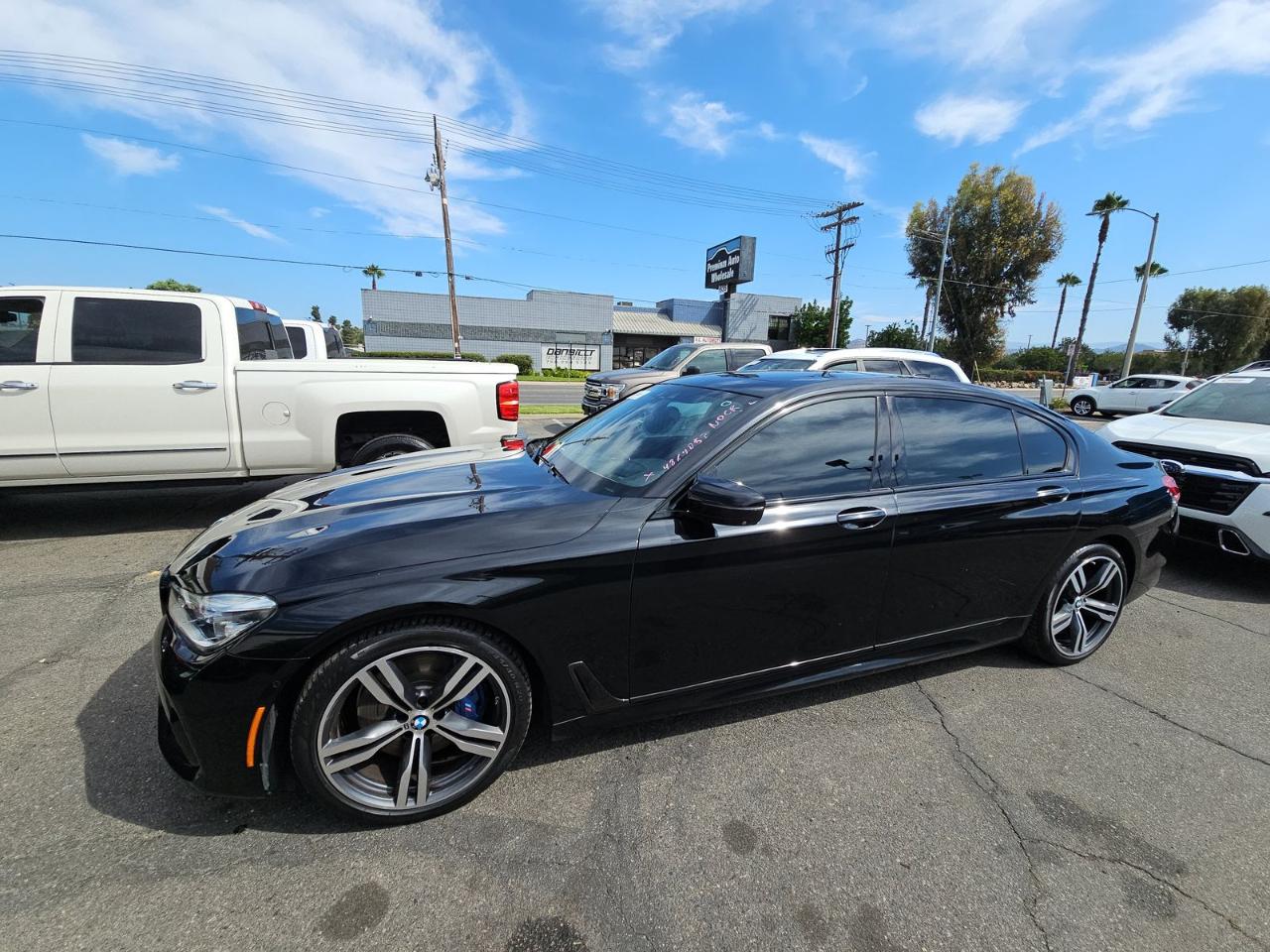 2017 BMW 7 Series 750i Sedan