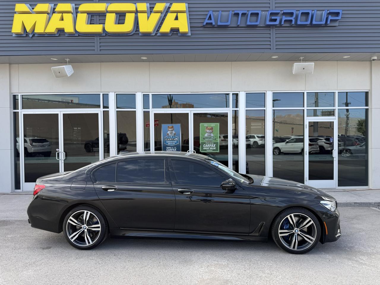 2017 BMW 7 Series 750i Sedan