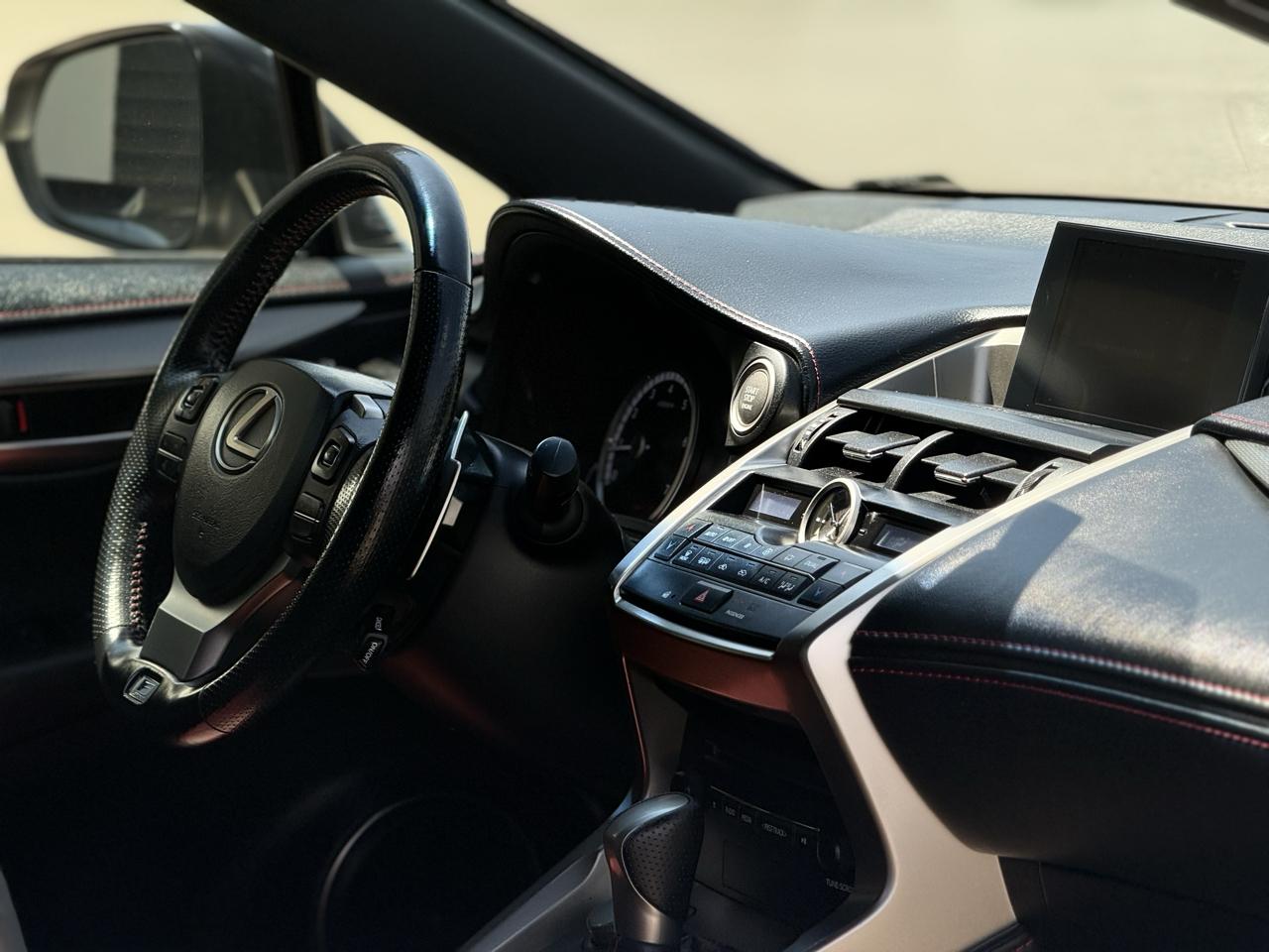 Lexus NX NX Turbo FWD 2017
