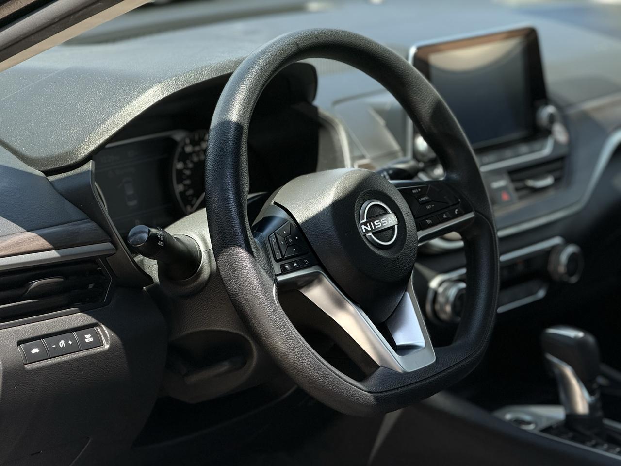 Nissan Altima 2.5 SV Sedan 2024