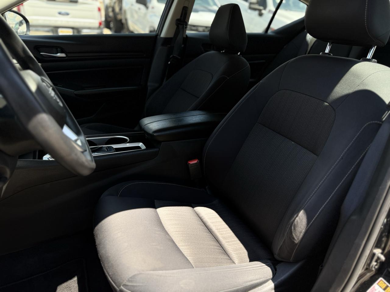 Nissan Altima 2.5 SV Sedan 2024