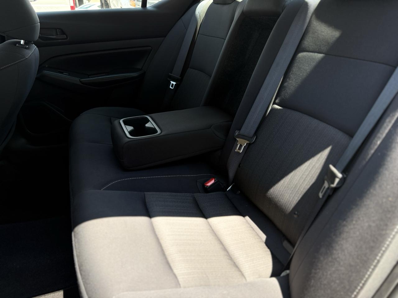 Nissan Altima 2.5 SV Sedan 2024