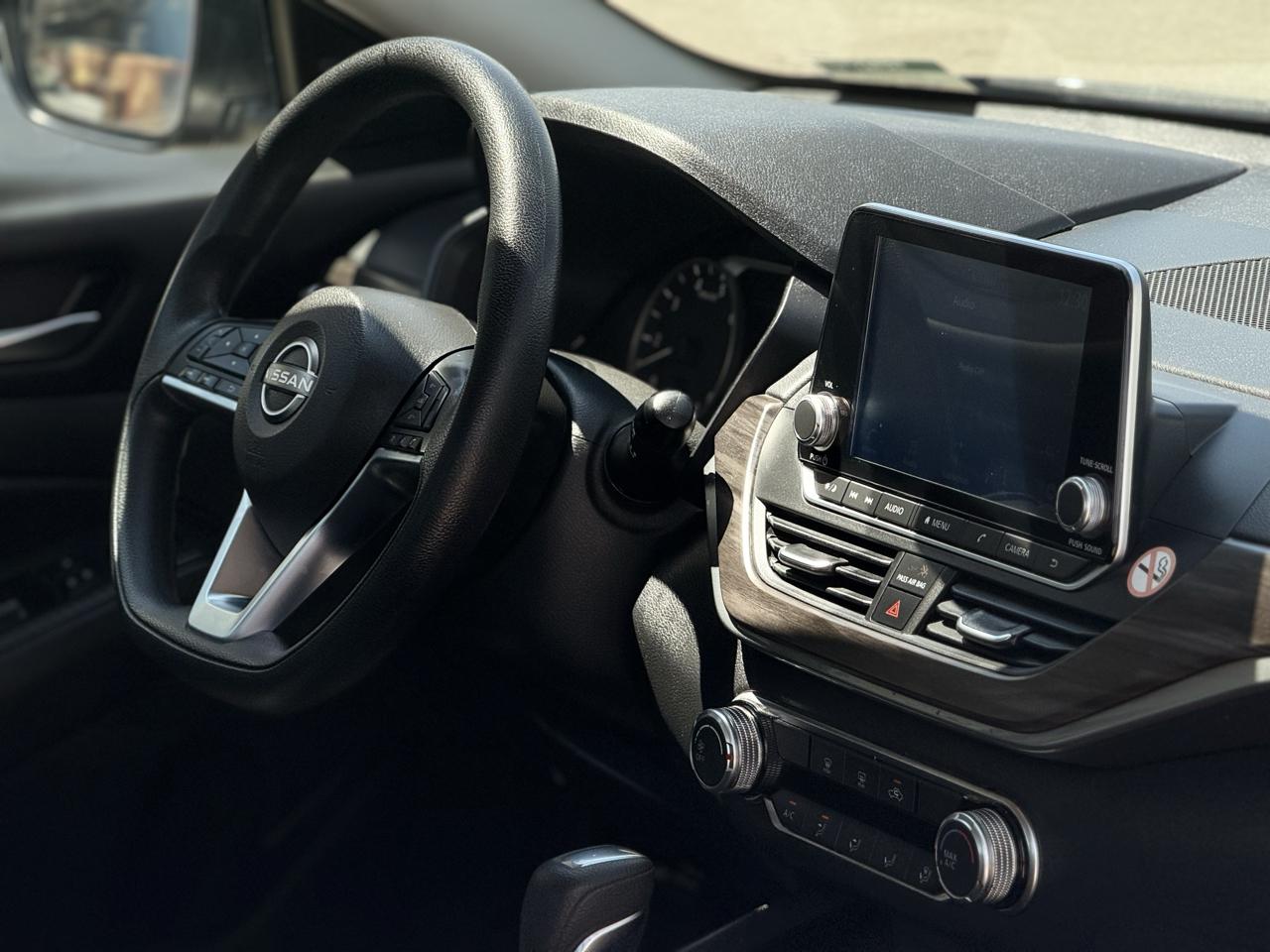 Nissan Altima 2.5 SV Sedan 2024
