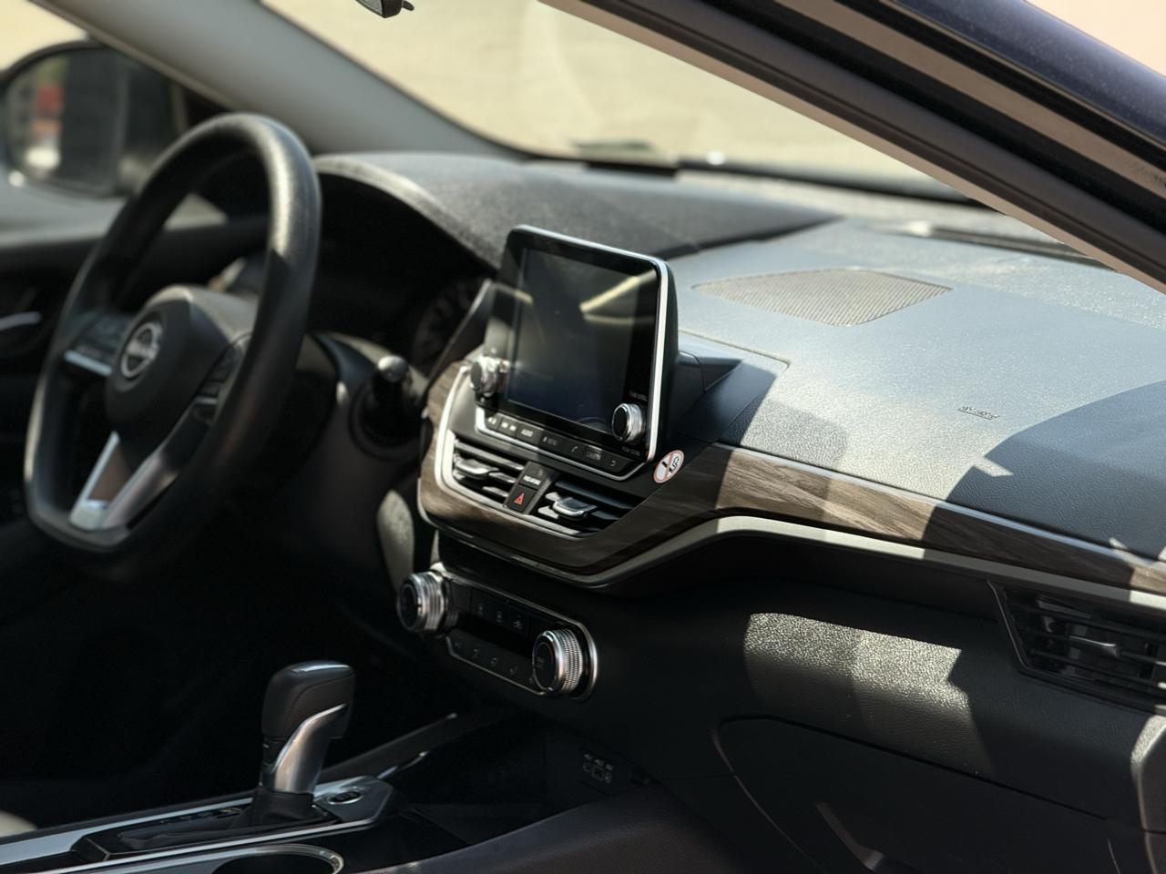 Nissan Altima 2.5 SV Sedan 2024