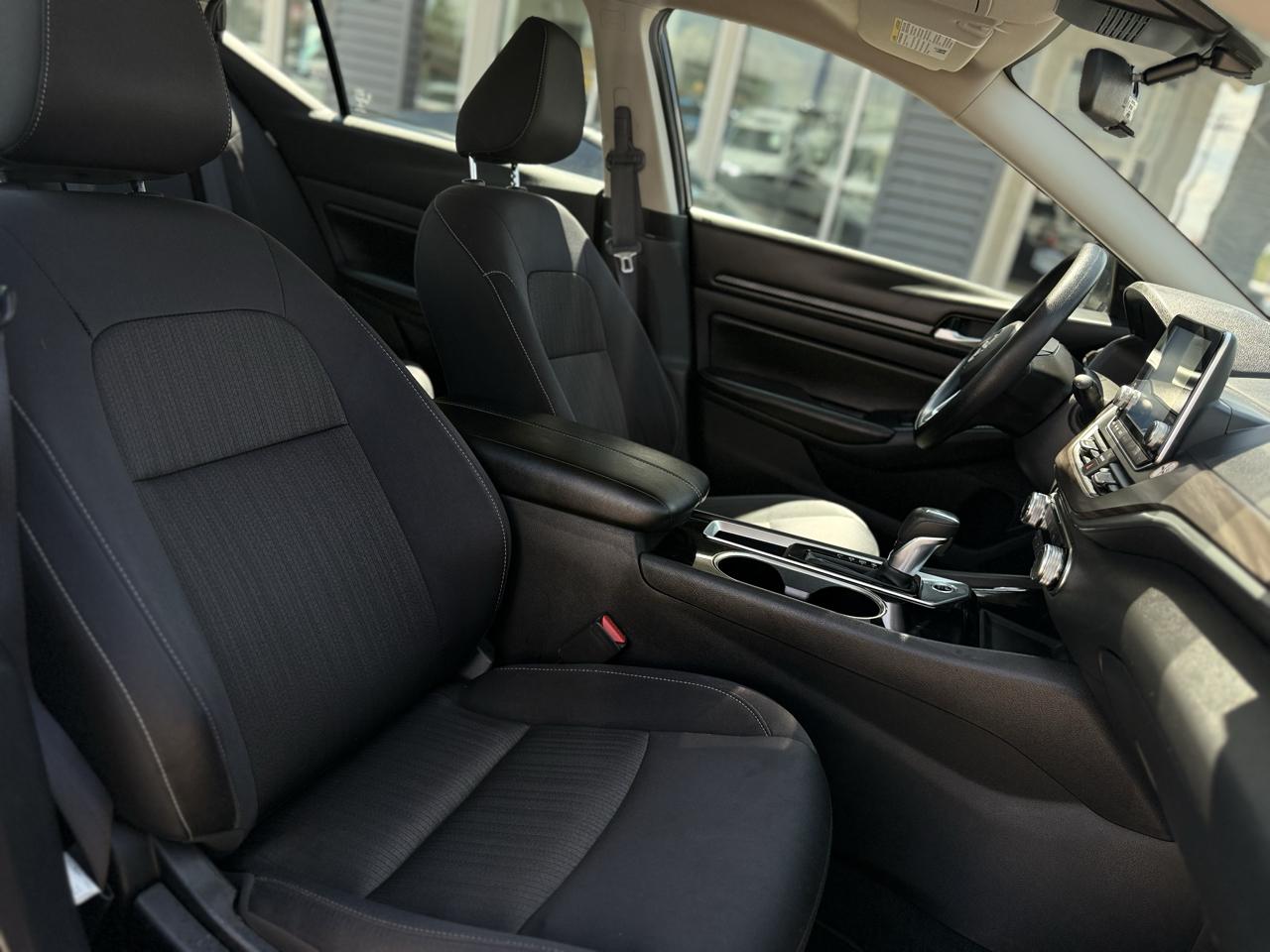 Nissan Altima 2.5 SV Sedan 2024