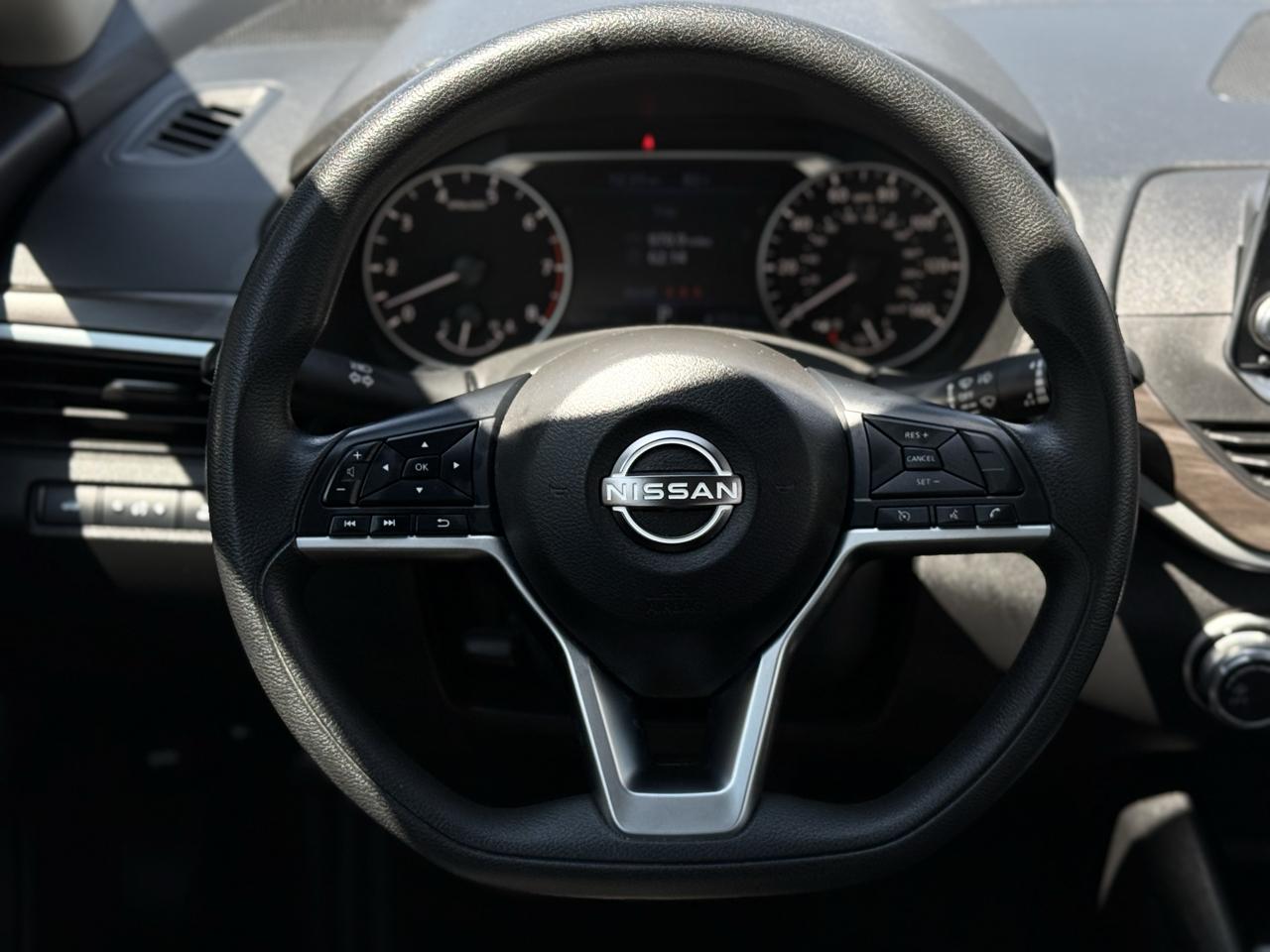 Nissan Altima 2.5 SV Sedan 2024