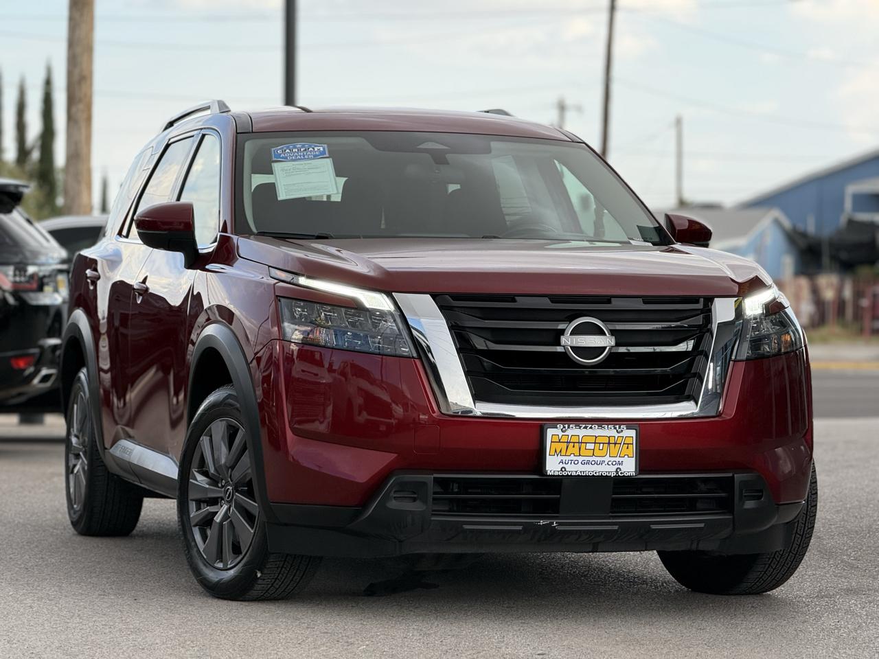 Nissan Pathfinder SV 2WD 2024
