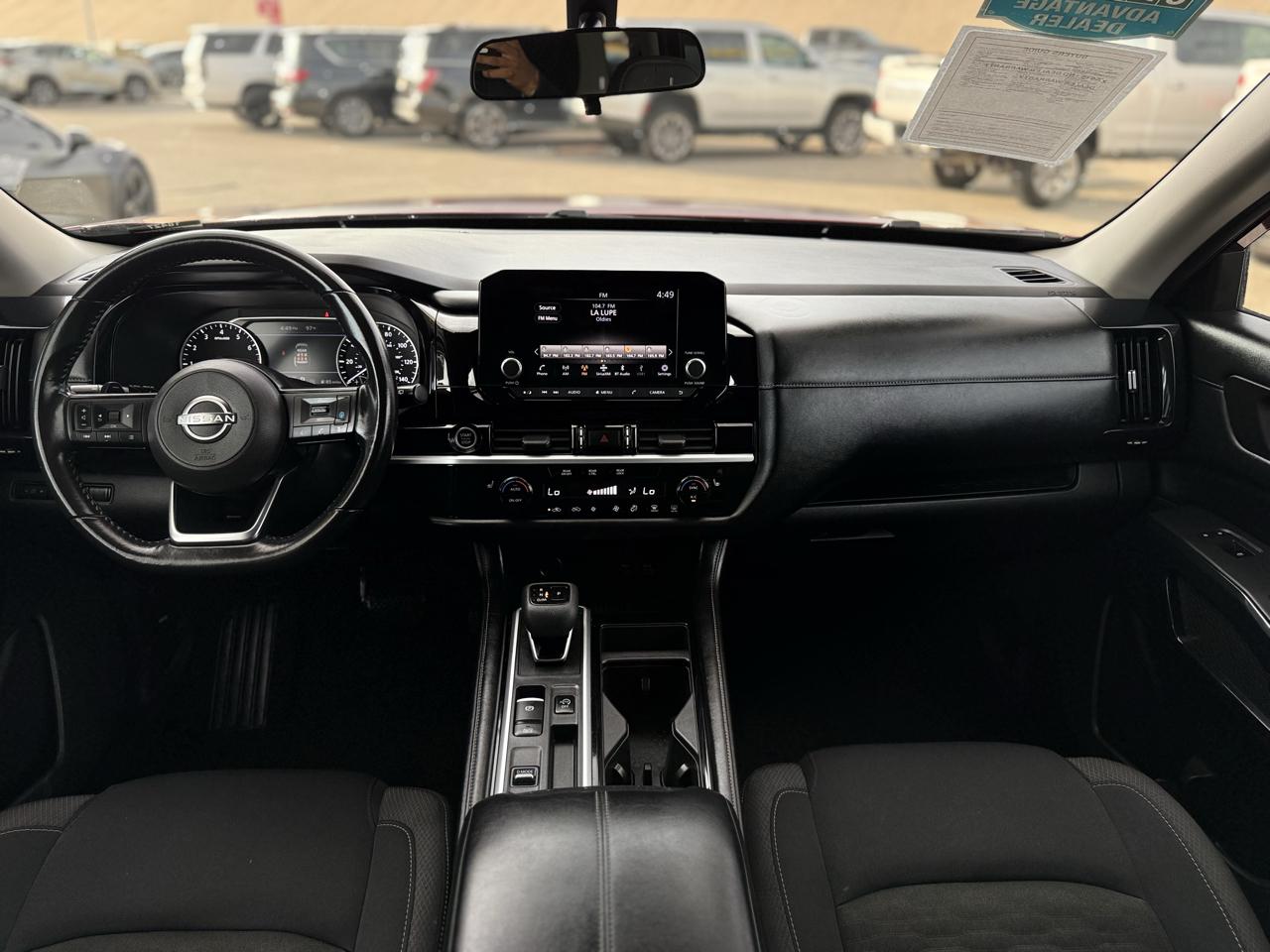 Nissan Pathfinder SV 2WD 2024