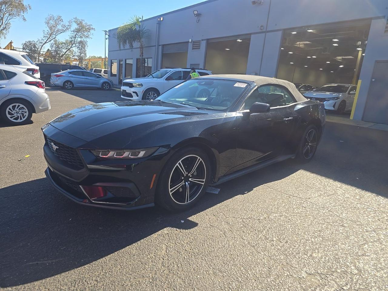 Ford Mustang EcoBoost Convertible 2024