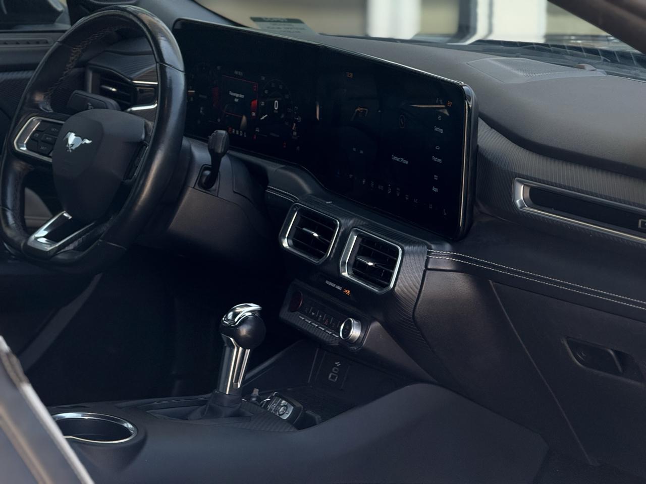Ford Mustang EcoBoost Convertible 2024