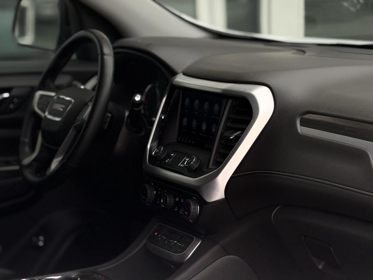 GMC Acadia AWD 4dr SLT 2023