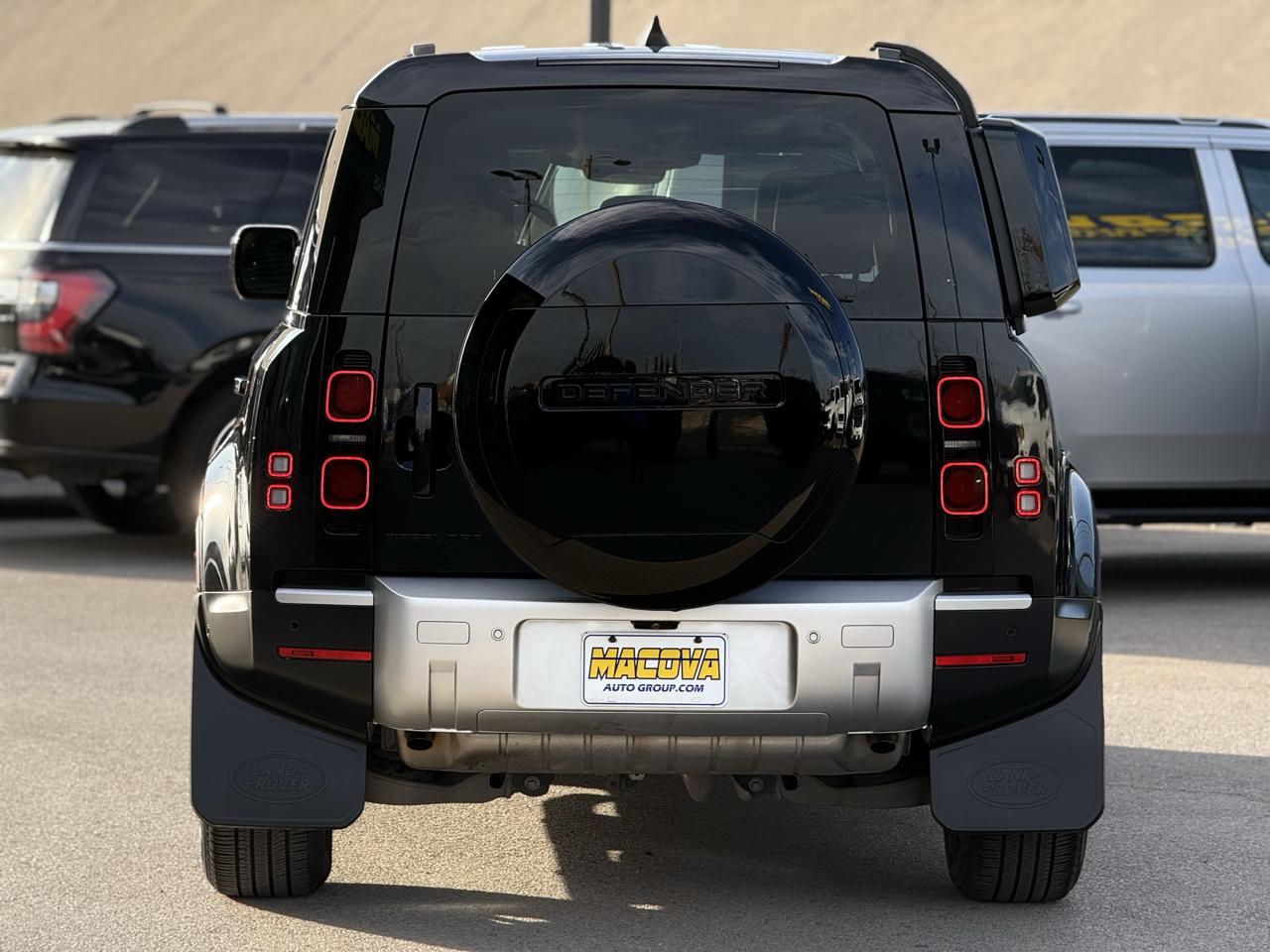 Land Rover Defender 110 P300 S 2024