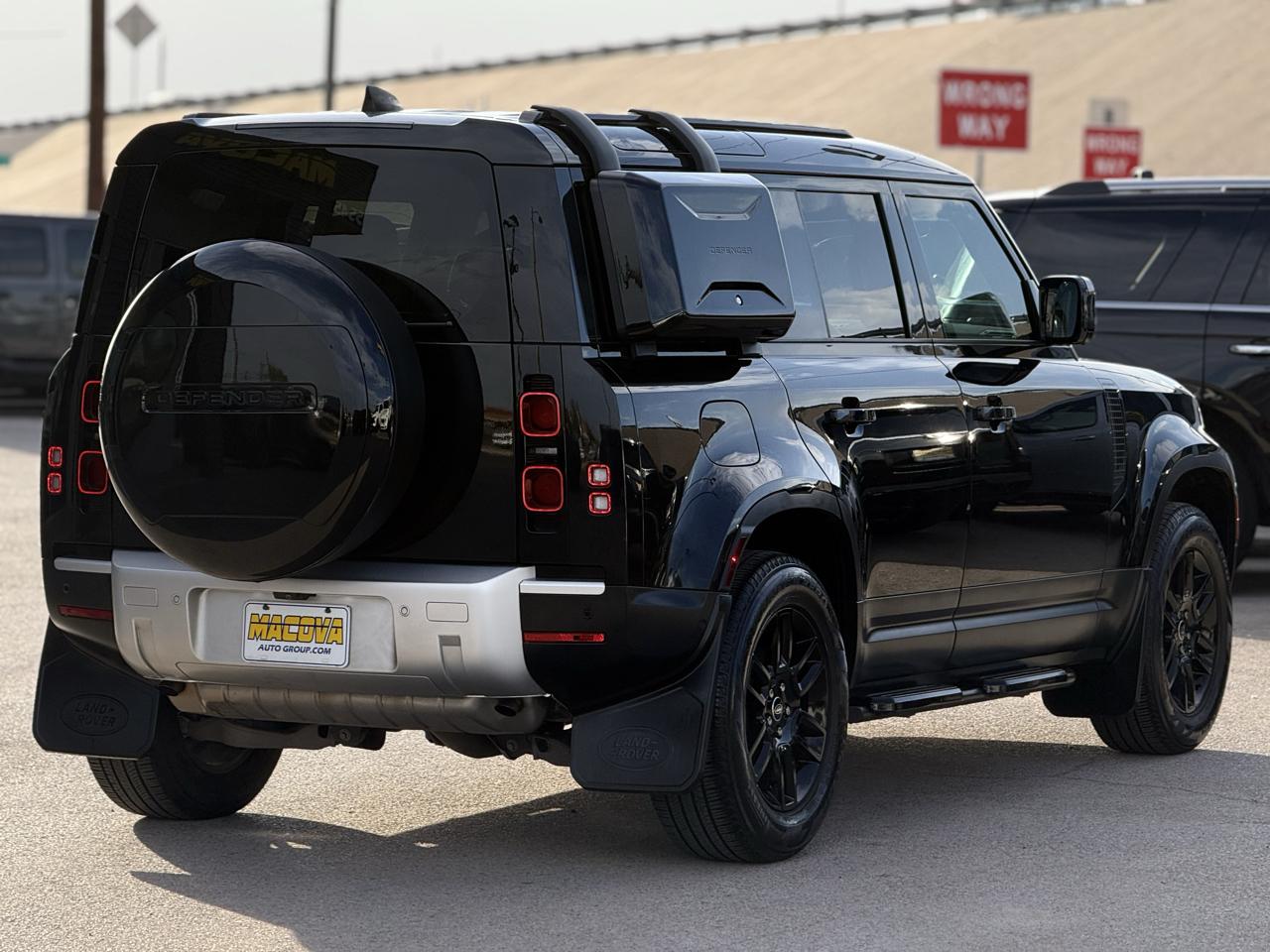 Land Rover Defender 110 P300 S 2024