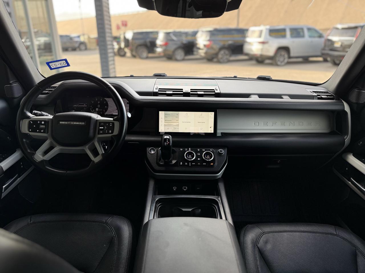 Land Rover Defender 110 P300 S 2024