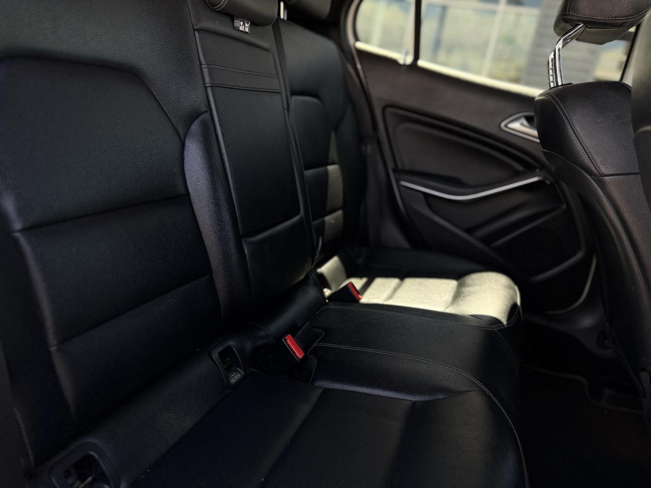 Mercedes-Benz GLA GLA 250 SUV 2020