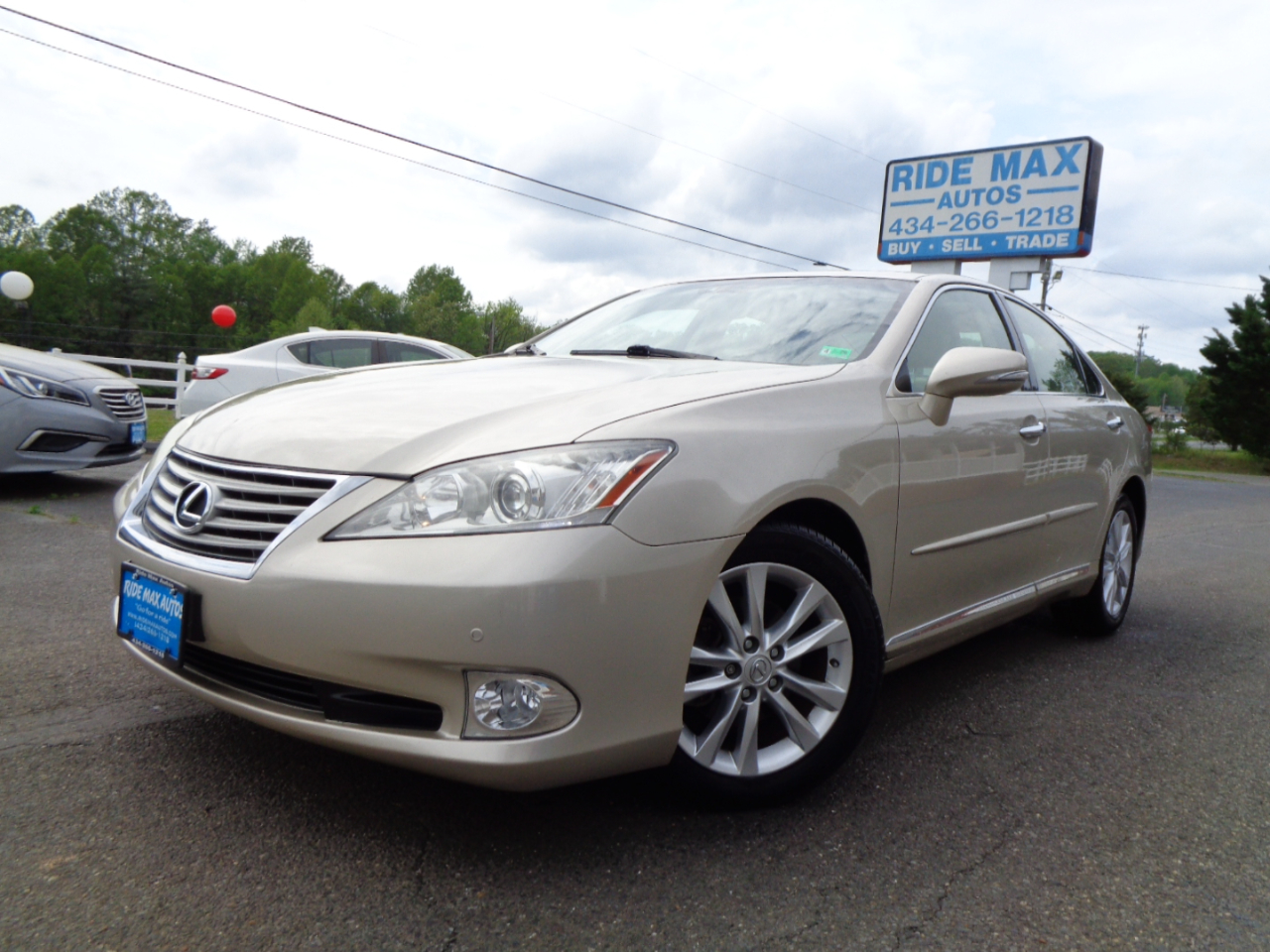 Lexus ES 350 4dr Sdn 2011 Lexus ES 350 4dr Sdn 2011