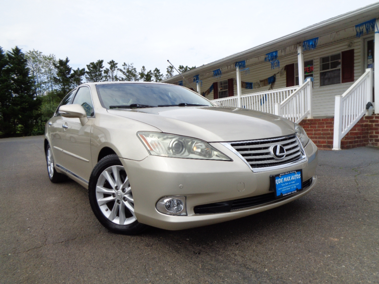 Lexus ES 350 4dr Sdn 2011 Lexus ES 350 4dr Sdn 2011