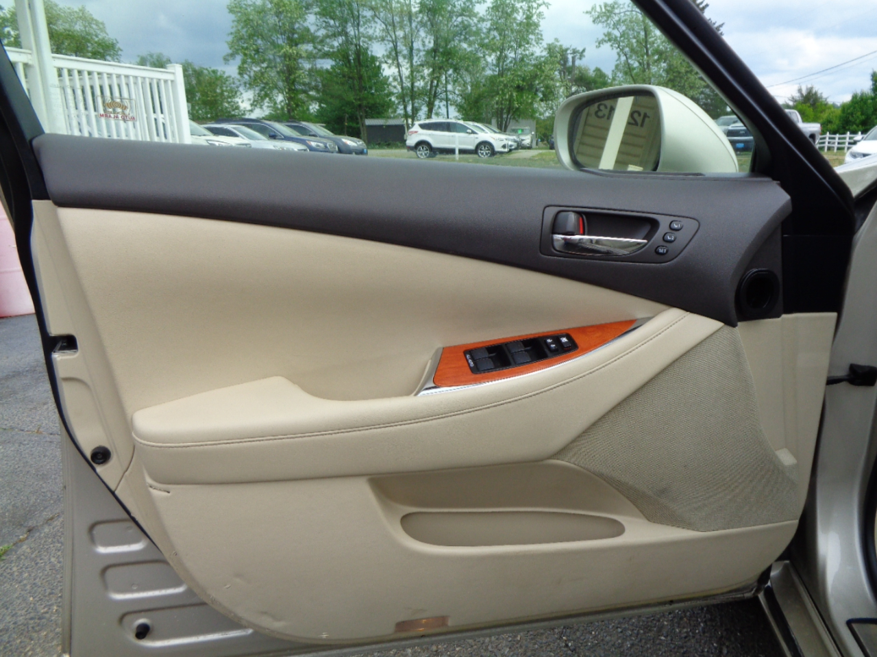 Lexus ES 350 4dr Sdn 2011 Lexus ES 350 4dr Sdn 2011