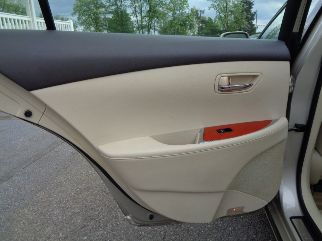 Lexus ES 350 4dr Sdn 2011 Lexus ES 350 4dr Sdn 2011