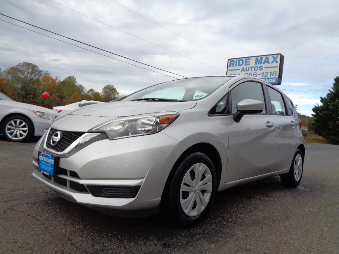 Nissan Versa Note SV CVT 2017 Nissan Versa Note SV CVT 2017