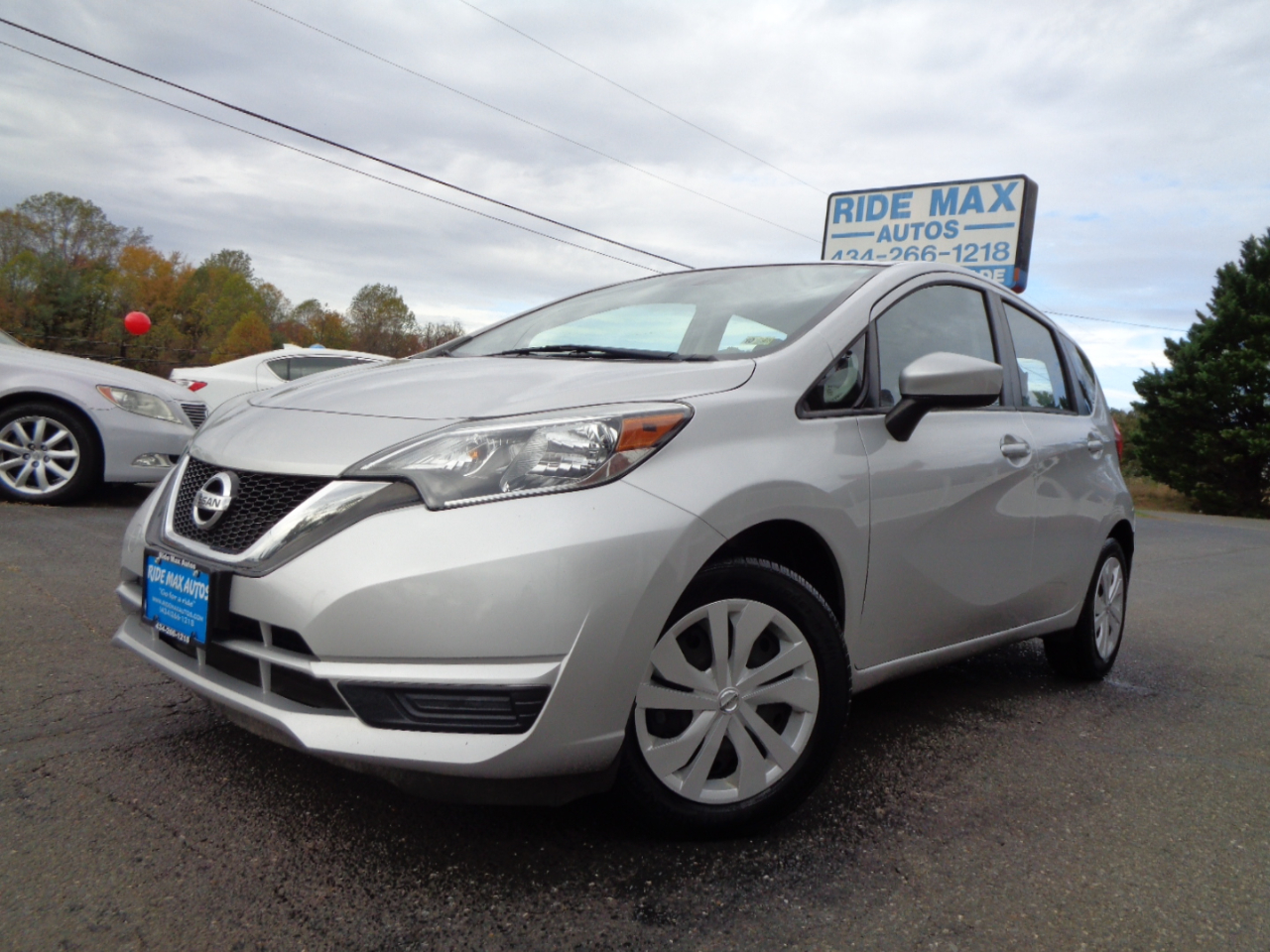 Nissan Versa Note SV CVT 2017 Nissan Versa Note SV CVT 2017