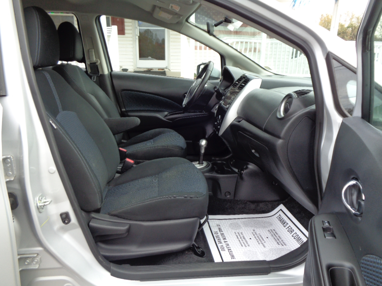 Nissan Versa Note SV CVT 2017 Nissan Versa Note SV CVT 2017