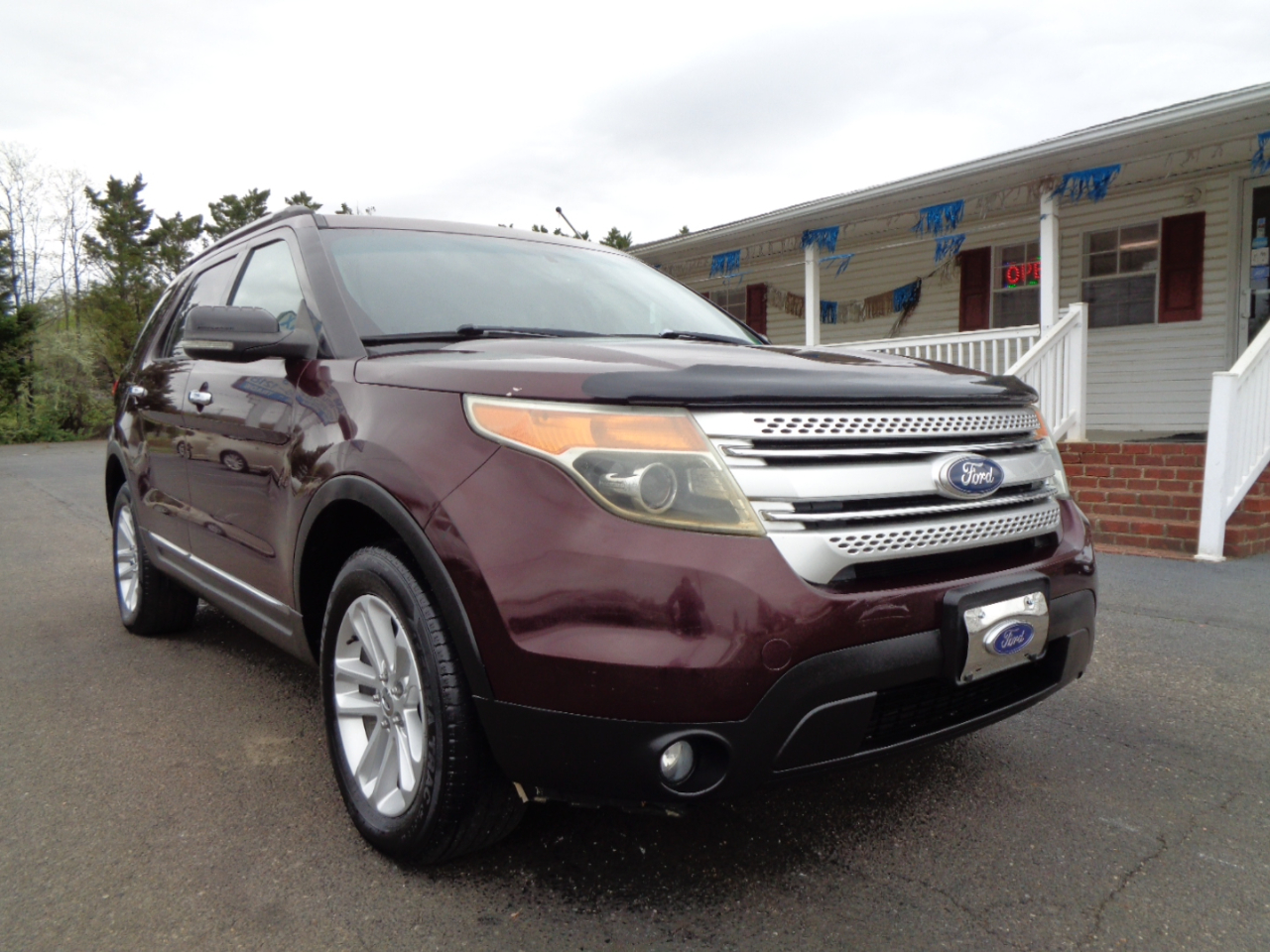 Ford Explorer 4WD 4dr XLT 2011 Ford Explorer 4WD 4dr XLT 2011