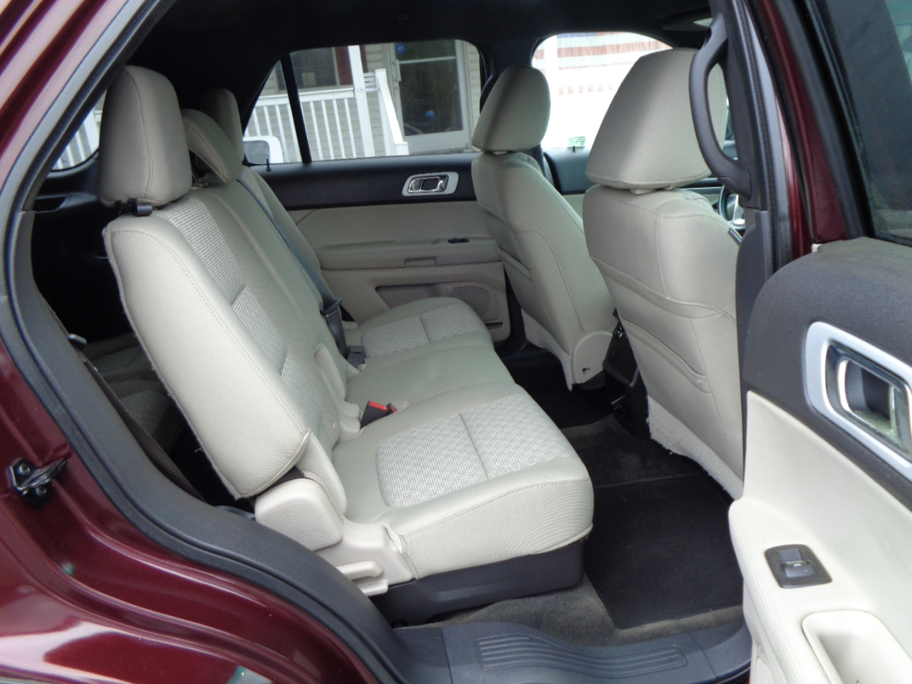 Ford Explorer 4WD 4dr XLT 2011 Ford Explorer 4WD 4dr XLT 2011
