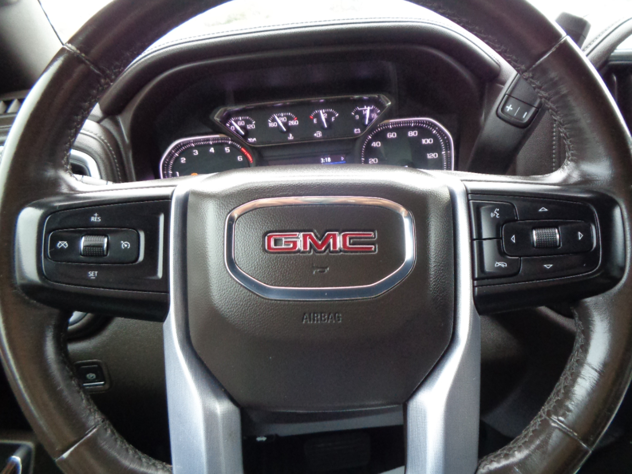 GMC Sierra 1500 4WD Crew Cab 147" SLE 2020