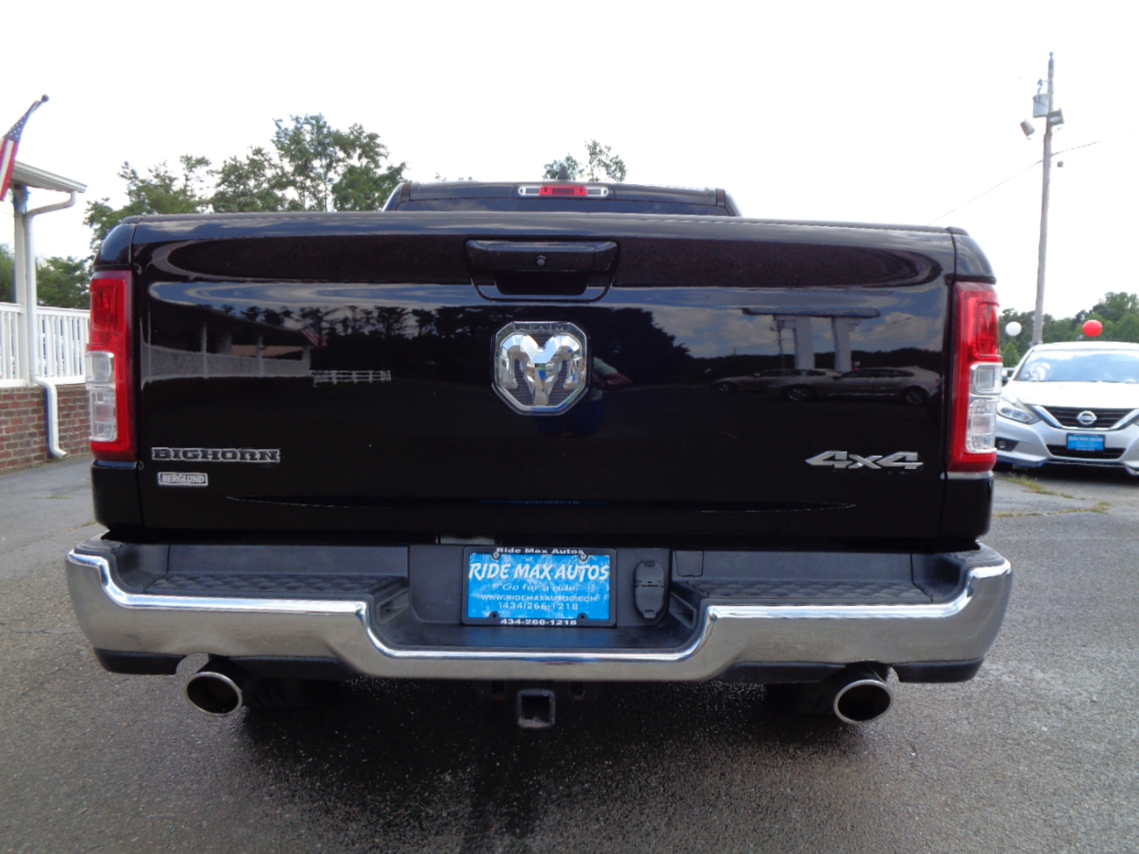 RAM 1500 Big Horn 4x4 Crew Cab 5'7" Box 2021