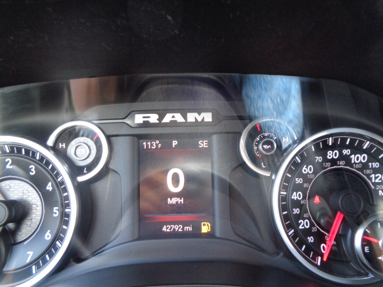 RAM 1500 Big Horn 4x4 Crew Cab 5'7" Box 2021