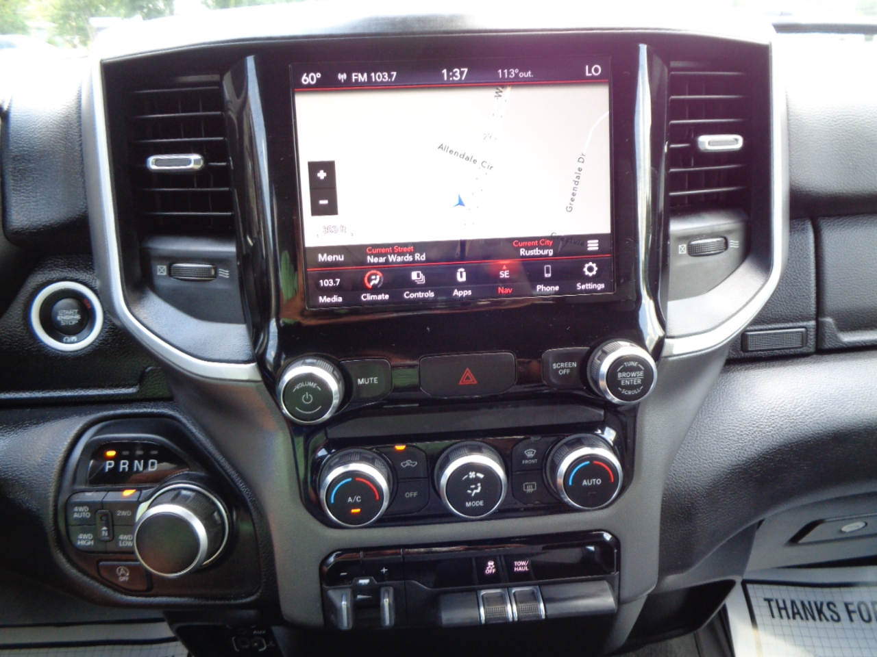 RAM 1500 Big Horn 4x4 Crew Cab 5'7" Box 2021