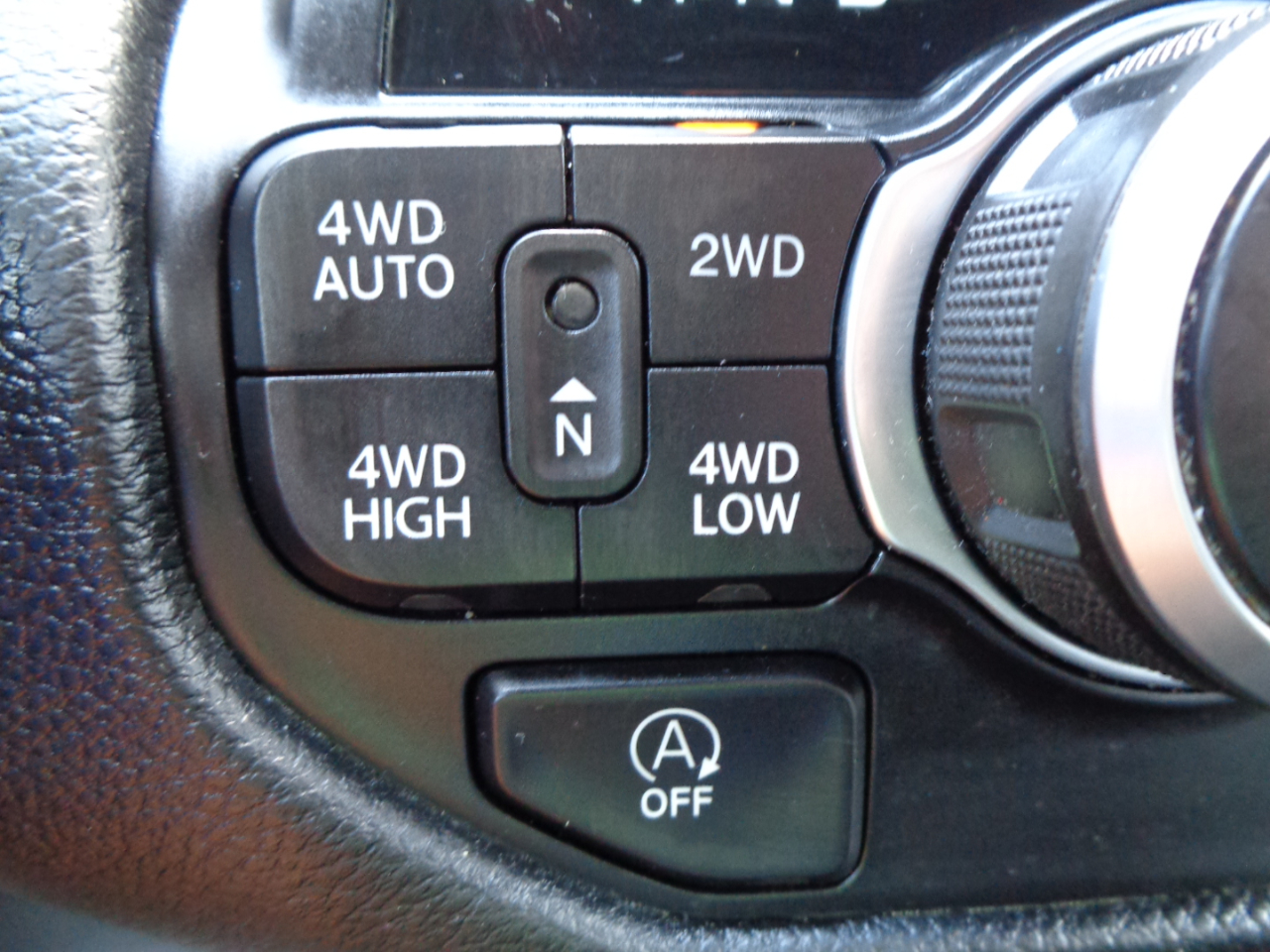 RAM 1500 Big Horn 4x4 Crew Cab 5'7" Box 2021