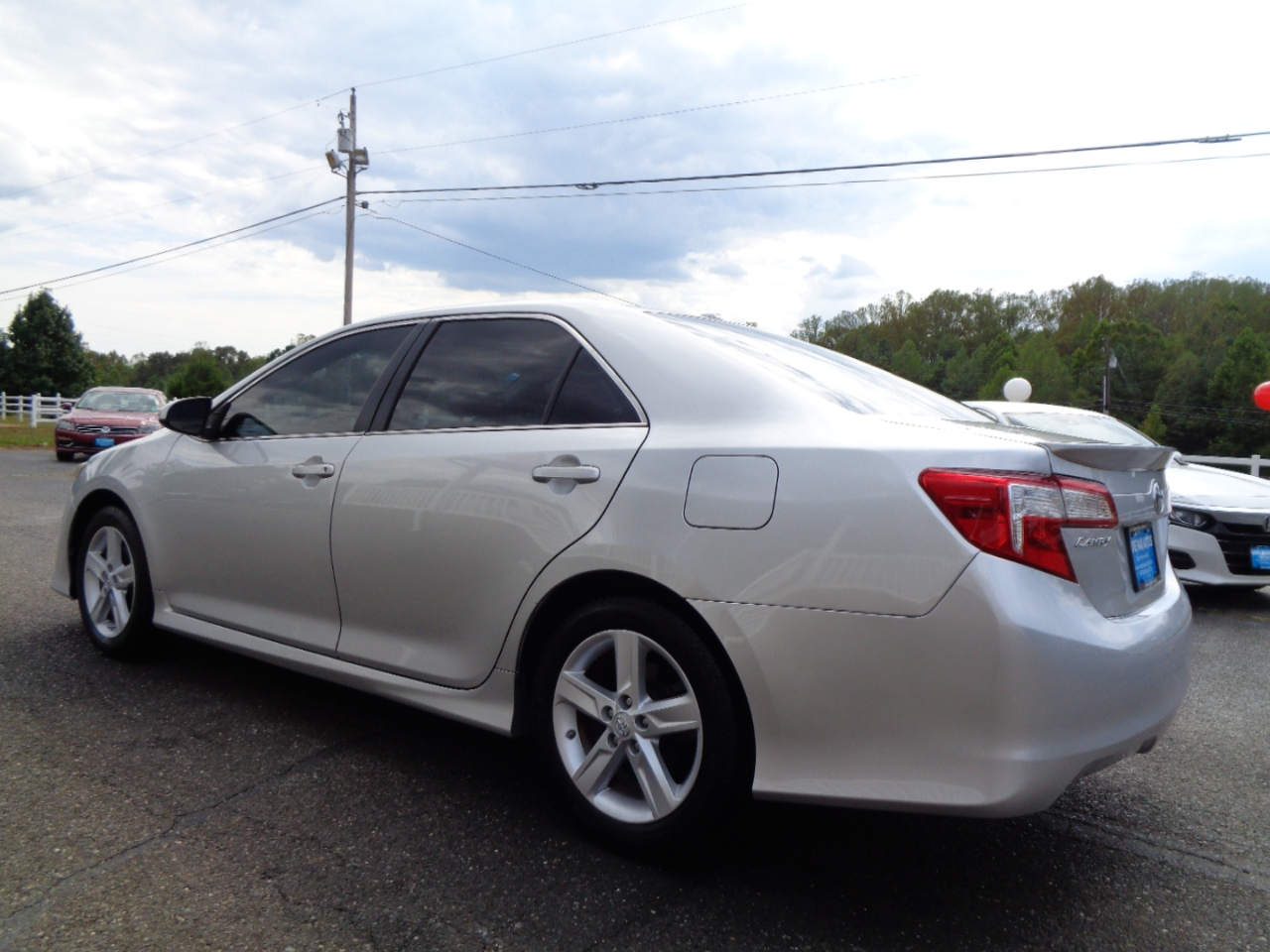 Toyota Camry 4dr Sdn I4 Auto SE (Natl) 2013