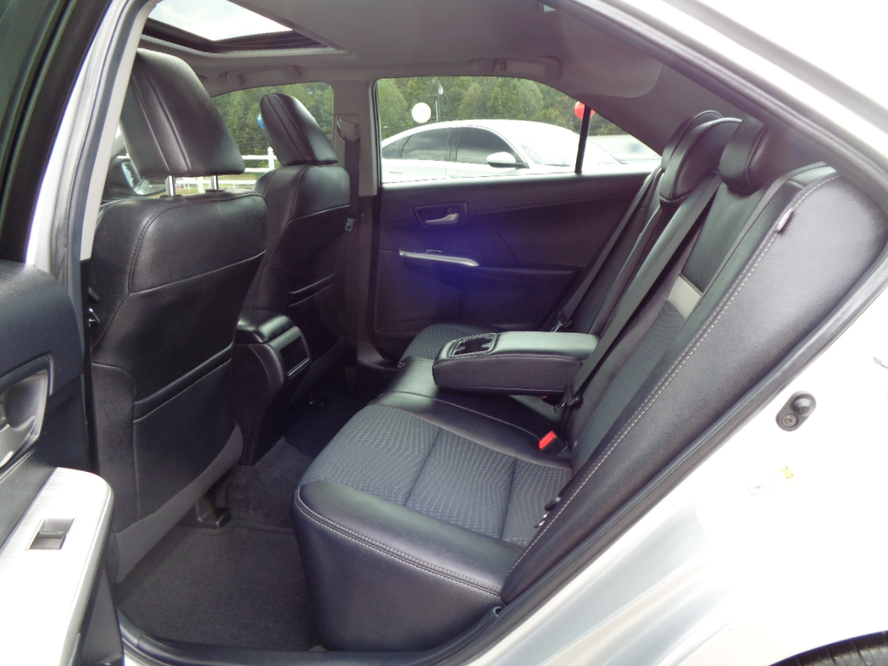 Toyota Camry 4dr Sdn I4 Auto SE (Natl) 2013