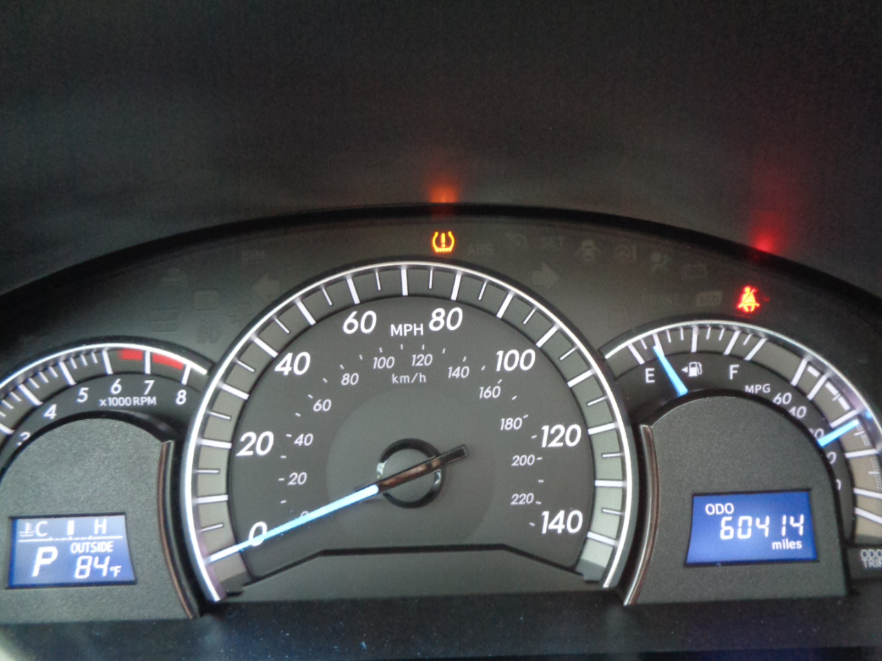 Toyota Camry 4dr Sdn I4 Auto SE (Natl) 2013