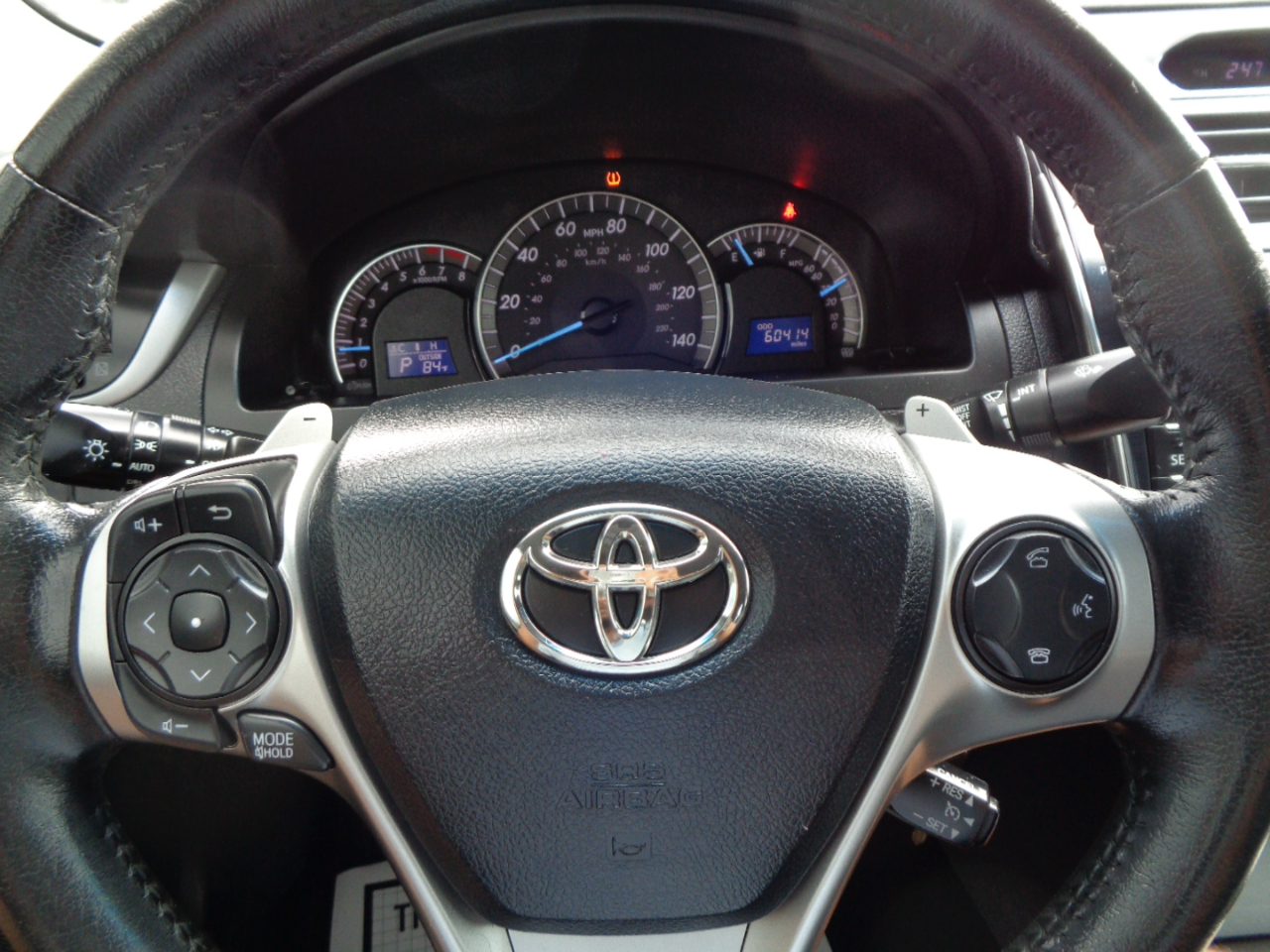 Toyota Camry 4dr Sdn I4 Auto SE (Natl) 2013