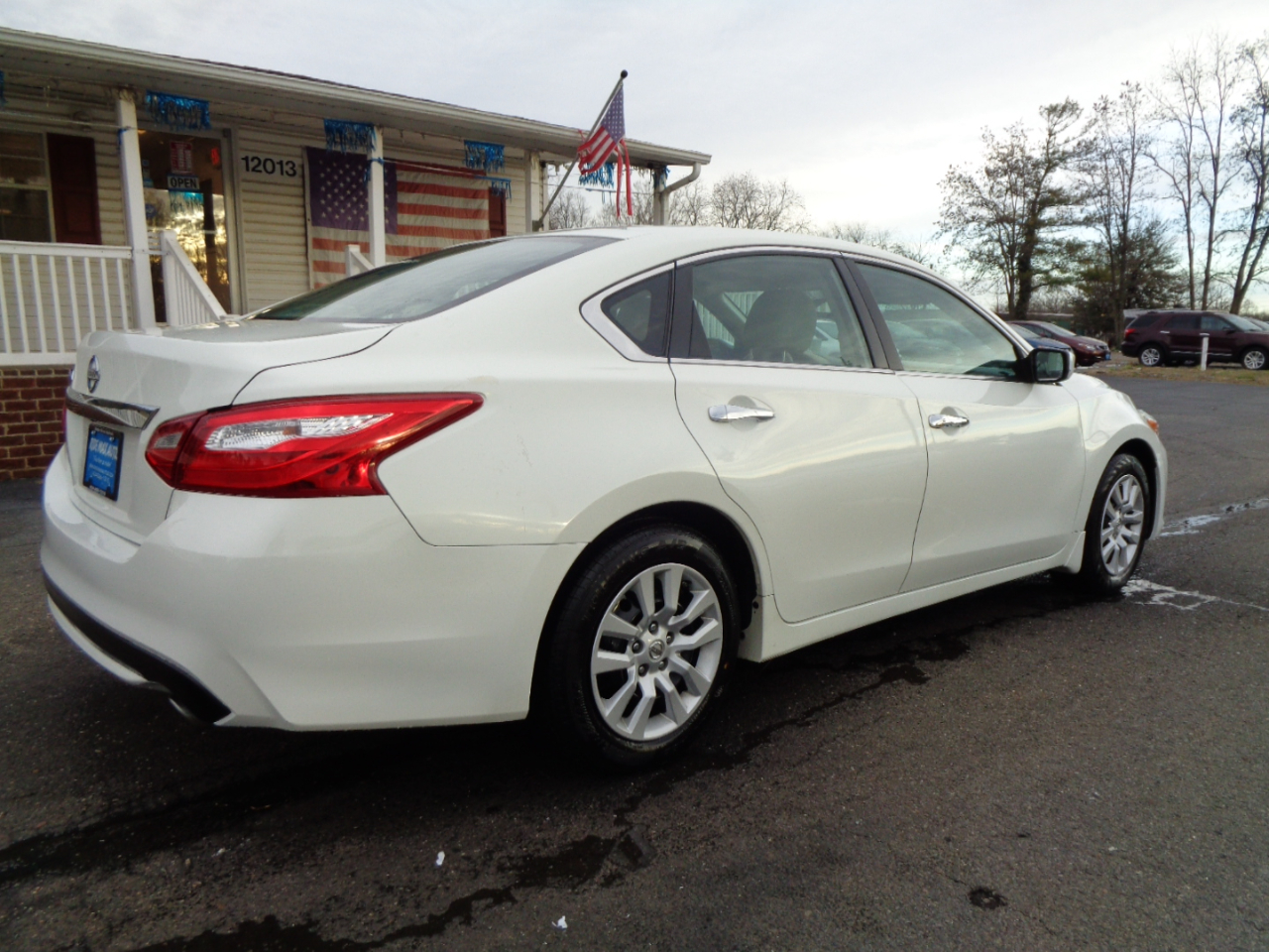 Nissan Altima 4dr Sdn I4 2.5 S 2016