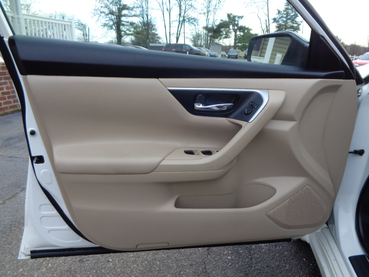 Nissan Altima 4dr Sdn I4 2.5 S 2016