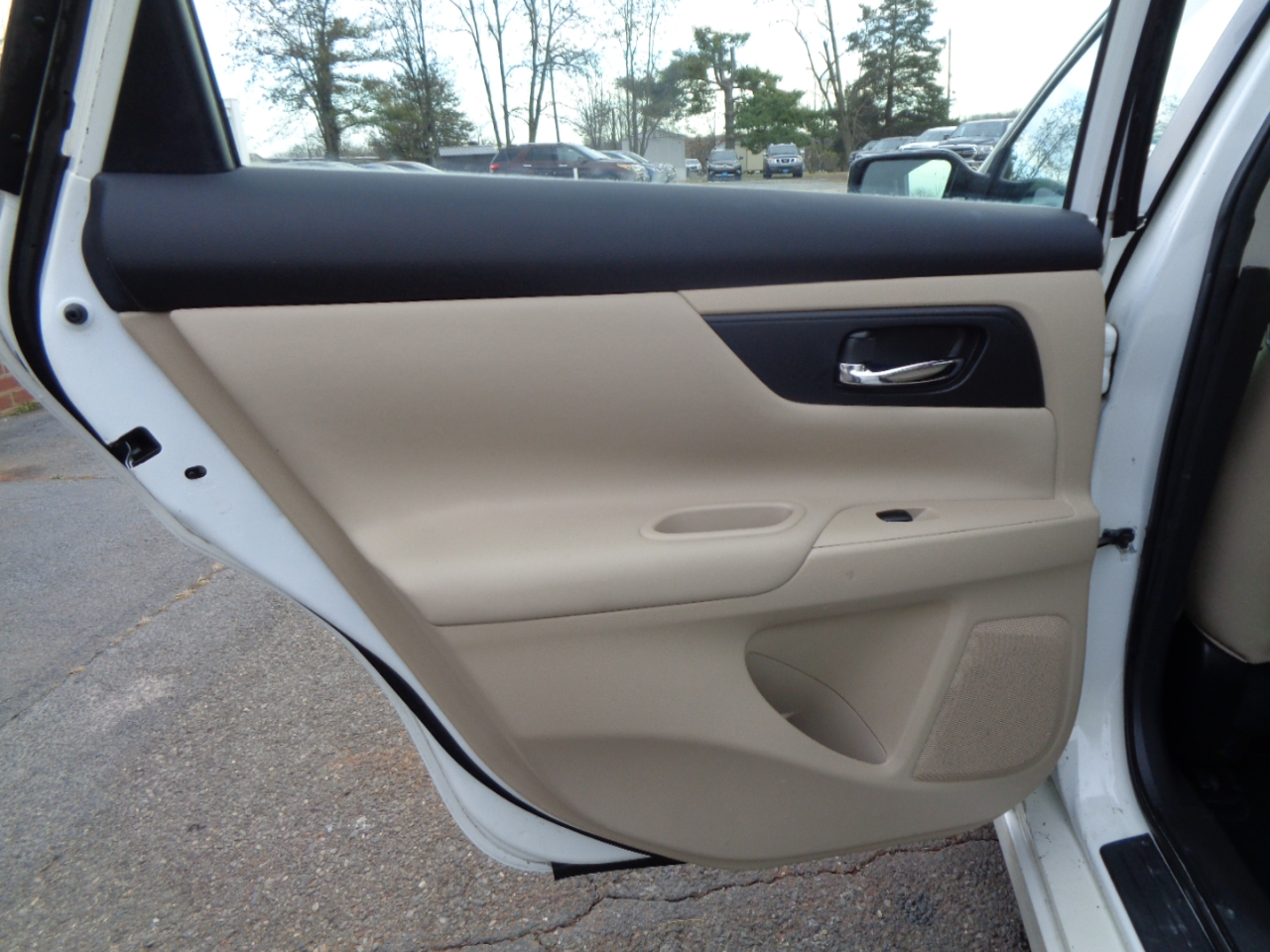 Nissan Altima 4dr Sdn I4 2.5 S 2016