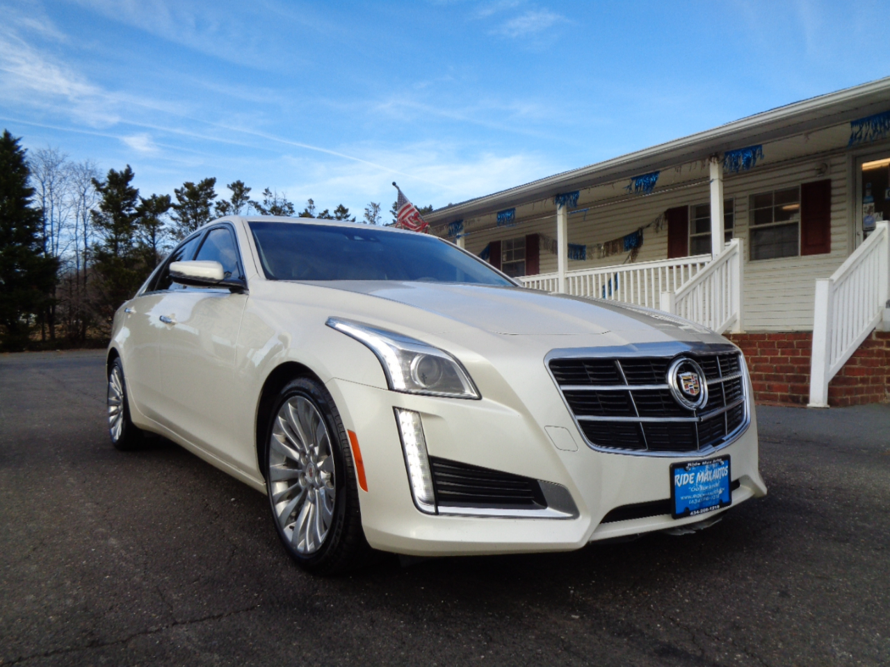 Cadillac CTS Sedan 4dr Sdn 3.6L Luxury RWD 2014