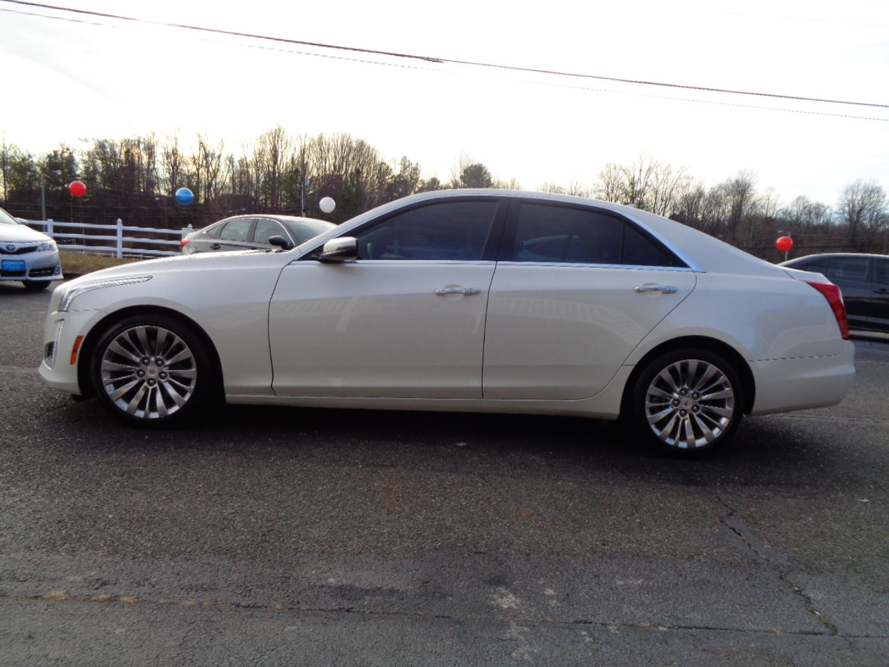 Cadillac CTS Sedan 4dr Sdn 3.6L Luxury RWD 2014