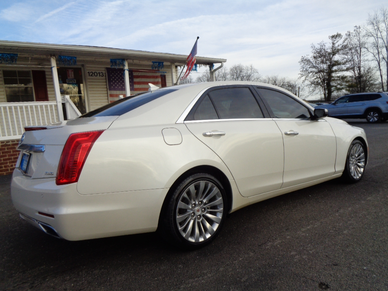 Cadillac CTS Sedan 4dr Sdn 3.6L Luxury RWD 2014
